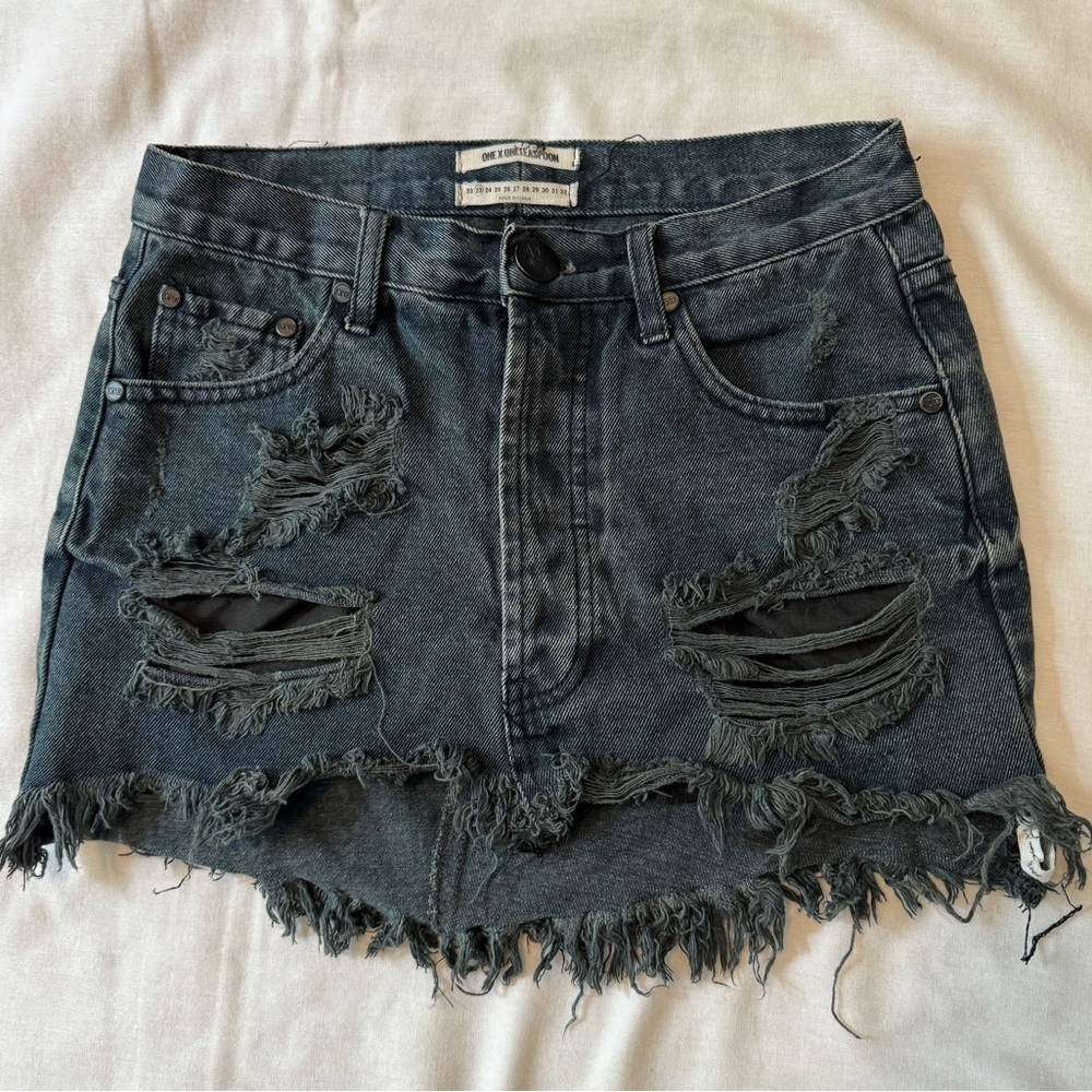 One Teaspoon 23 Junkyard‎ Low Waist Button Fly Distressed Mini Skirt Boho